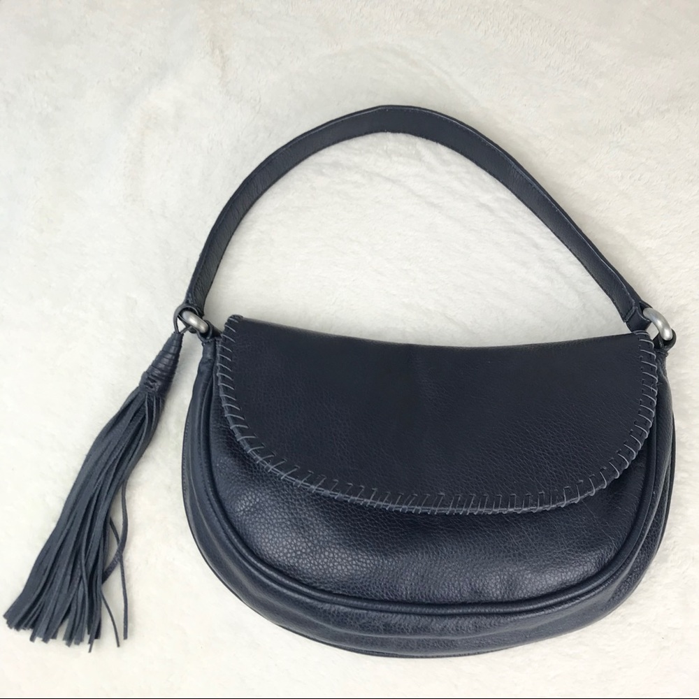 Pebble Leather Shoulder Bag Tassel Navy Blue